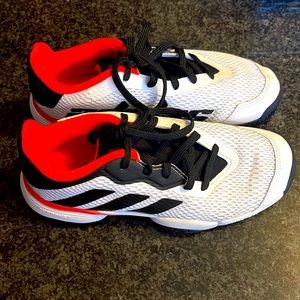 Adidas Tennis Baricade Tennis Shoes
